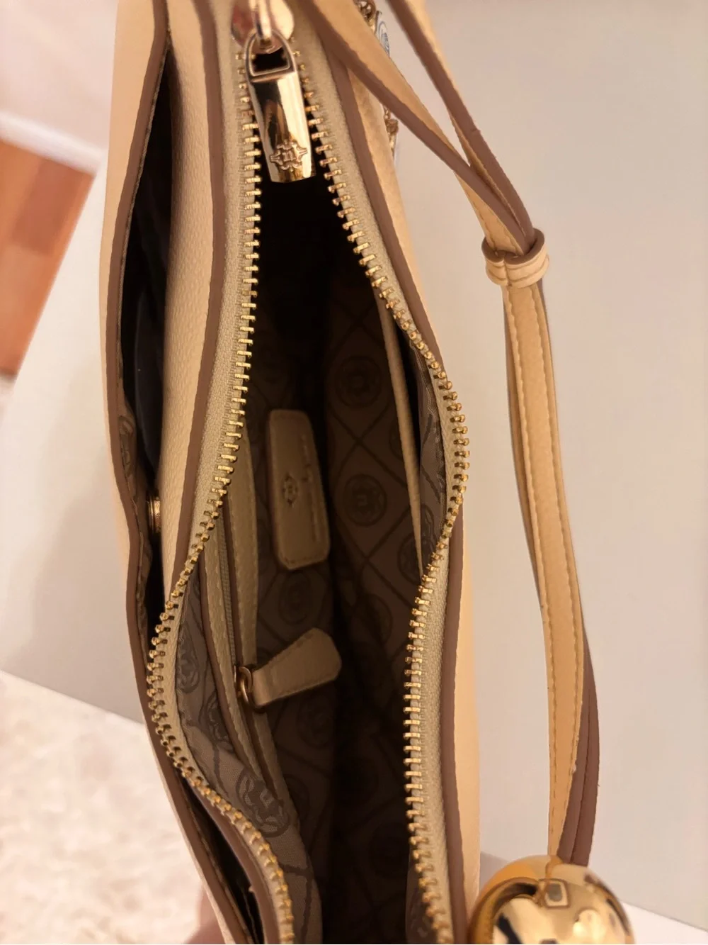 Nanette lepore pastel yellow Leather Shoulder Bag with Matching Wallet